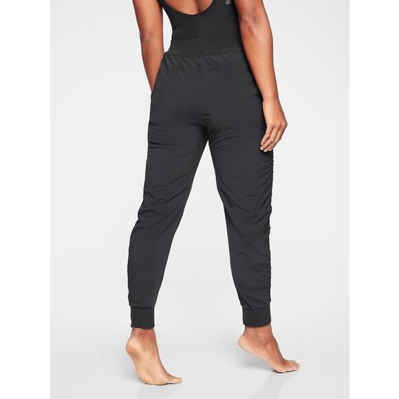 ✨ATHLETA BLACK ATTITUDE SZ 6 PANTS✨ - Picture 2 of 6